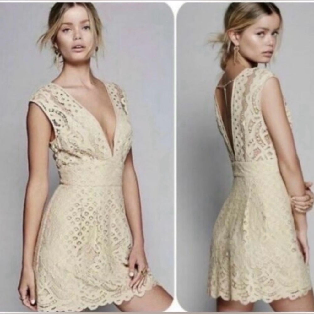 Free People One Million Lovers Lace Mini Dress Ivory Size 10 NWT Plunge Back